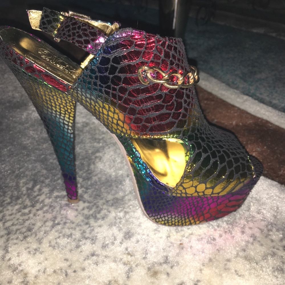 Platform shoes - Picture 3 of 5